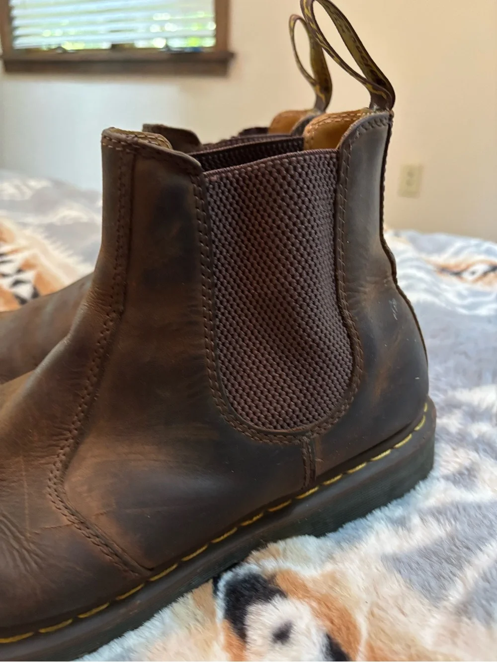 Dr. Martens Men’s Brown Chukka Chelsea Boots 13